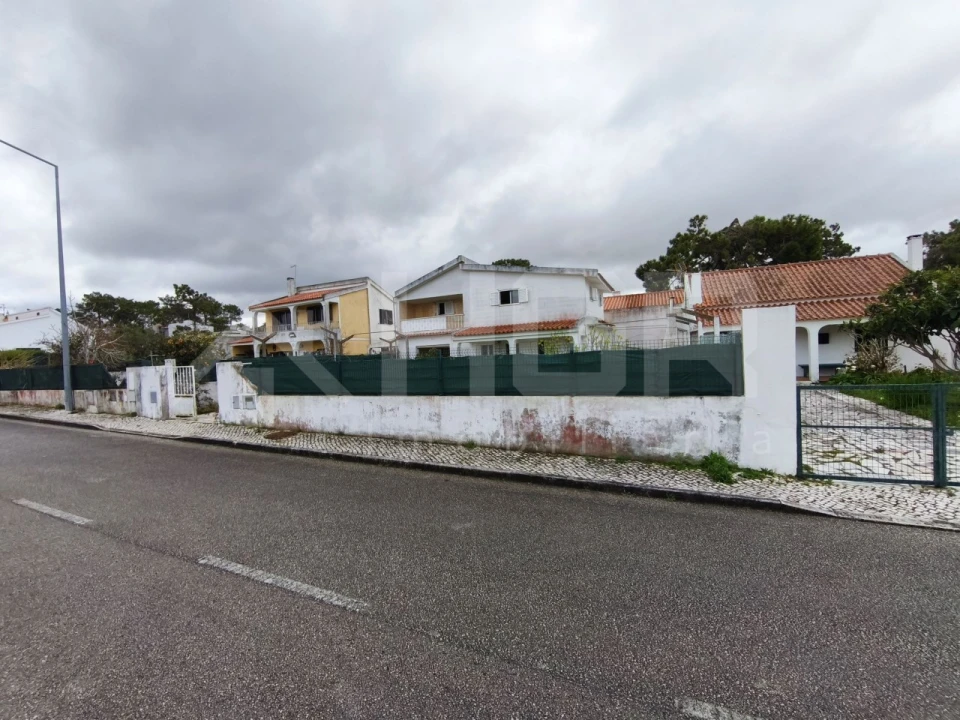 Moradia T3 para Venda em Sesimbra (Castelo) Foto 3