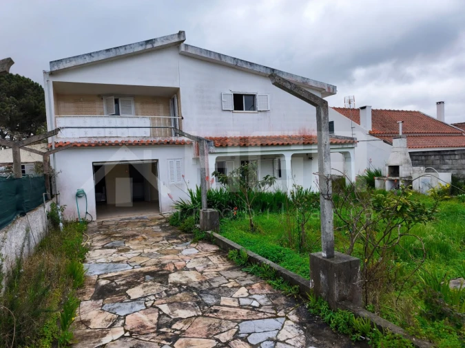 Moradia T3 para Venda em Sesimbra (Castelo) Foto 4