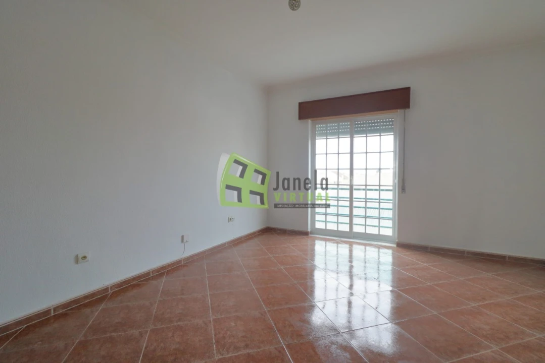 Apartamento T2 para Venda em Quinta do Conde Foto 6