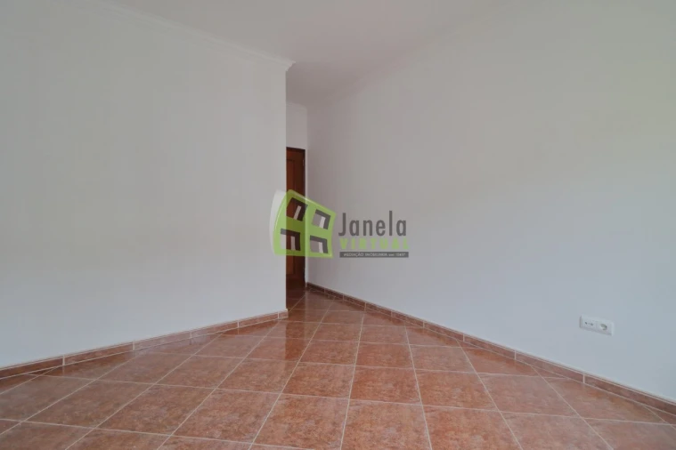 Apartamento T2 para Venda em Quinta do Conde Foto 20