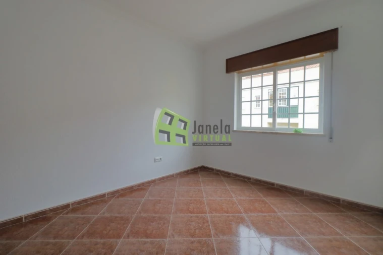 Apartamento T2 para Venda em Quinta do Conde Foto 21