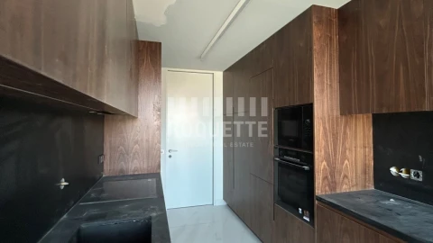 Apartamento T3 para Venda em Aldoar, Foz do Douro e Nevogilde
