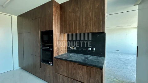 Apartamento T3 para Venda em Aldoar, Foz do Douro e Nevogilde