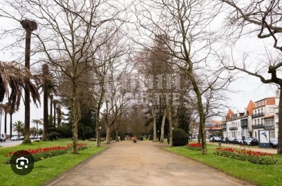 Moradia T4 para Venda em Aldoar, Foz do Douro e Nevogilde