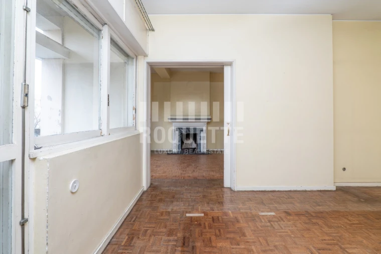 Apartamento T5 para Venda em Ramalde Foto 3