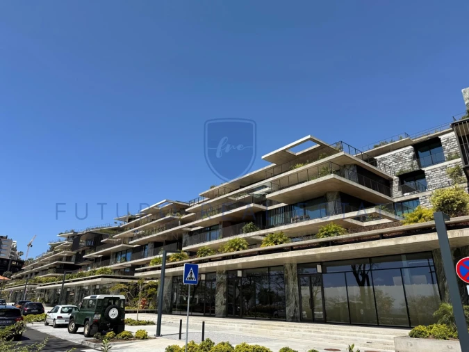 Loja para Arrendamento em São Martinho Foto 8