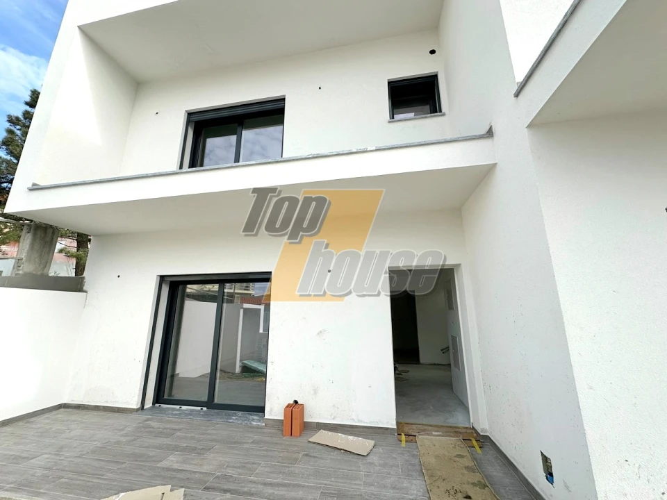 Moradia T4 para Venda em Charneca de Caparica e Sobreda Foto 23