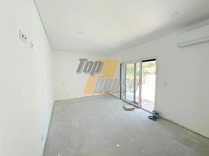 Moradia T4 para Venda em Charneca de Caparica e Sobreda Foto 12