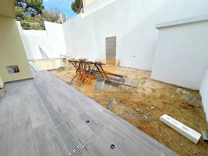 Moradia T4 para Venda em Charneca de Caparica e Sobreda Foto 21