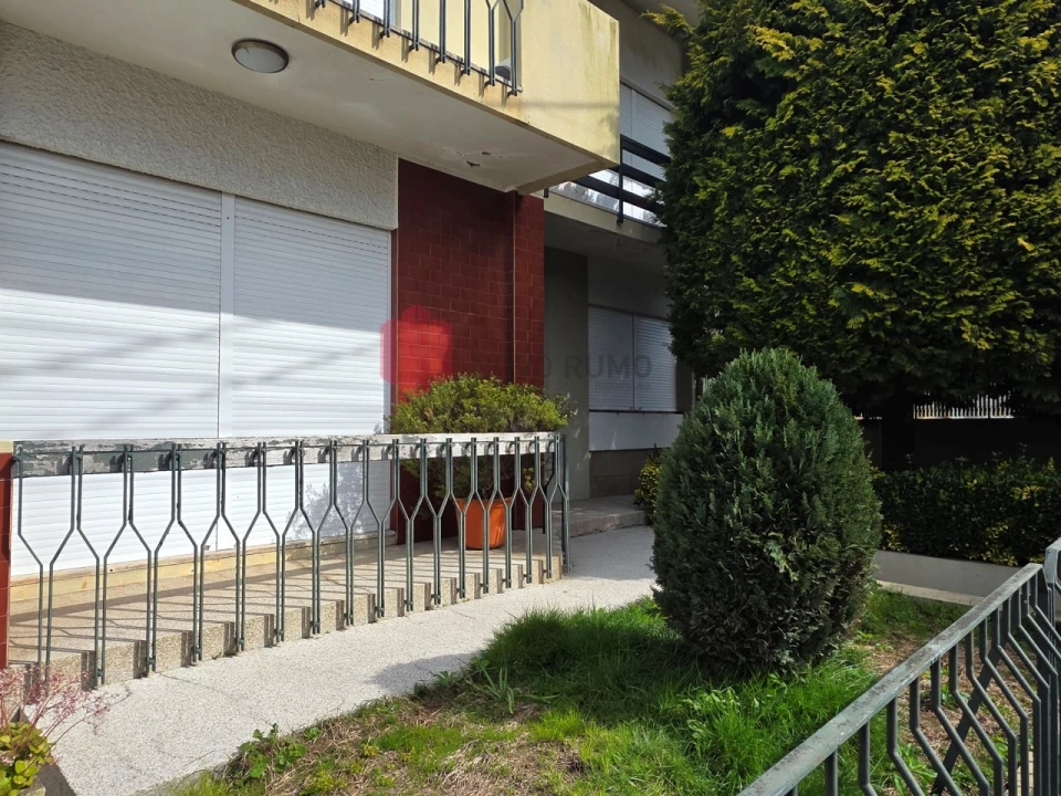 Moradia T6 para Venda em Nogueira e Silva Escura Foto 4