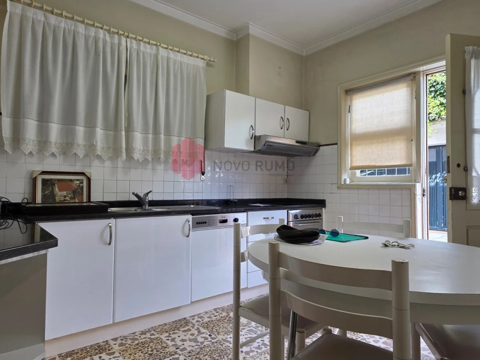 Moradia T6 para Venda em Nogueira e Silva Escura Foto 13