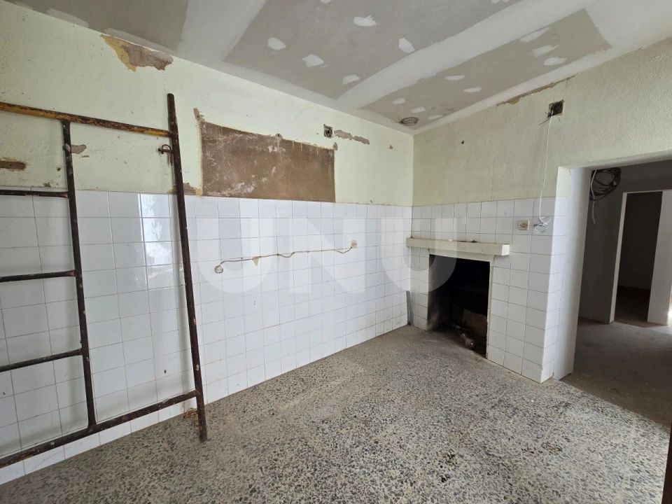 Moradia T2 para Venda em Escalos de Cima e Lousa Foto 11