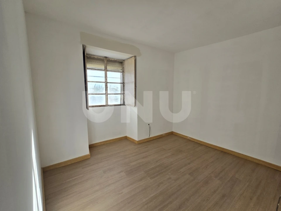 Moradia T2 para Venda em Escalos de Cima e Lousa Foto 13