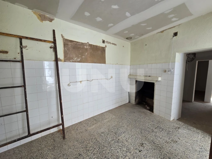 Moradia T2 para Venda em Escalos de Cima e Lousa Foto 11