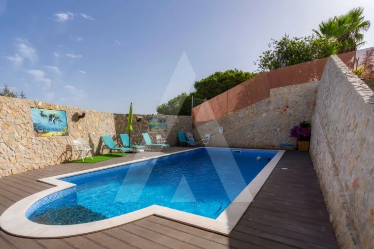 Moradia T4 para Venda em Quarteira Foto 5