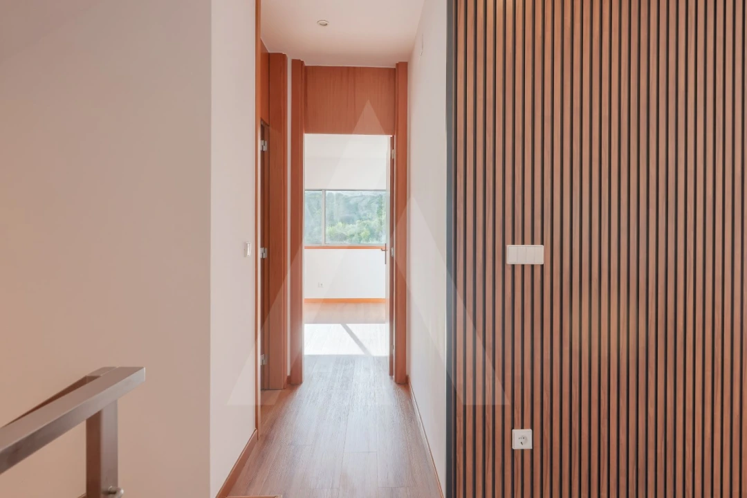 Moradia T4 para Venda em Eixo e Eirol Foto 10