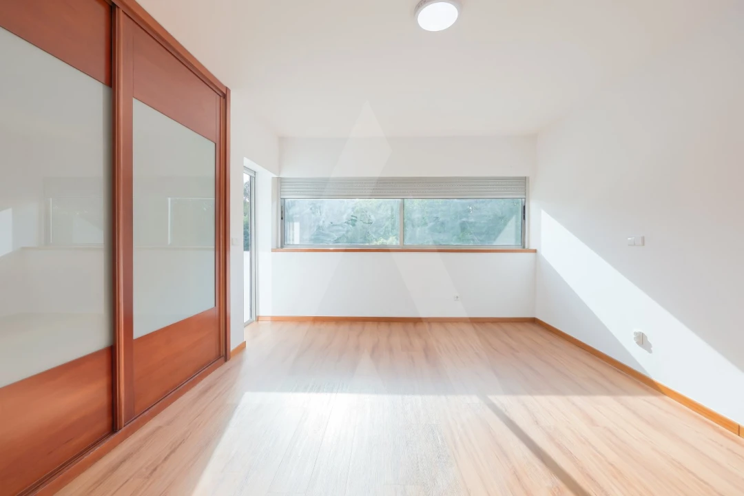 Moradia T4 para Venda em Eixo e Eirol Foto 18