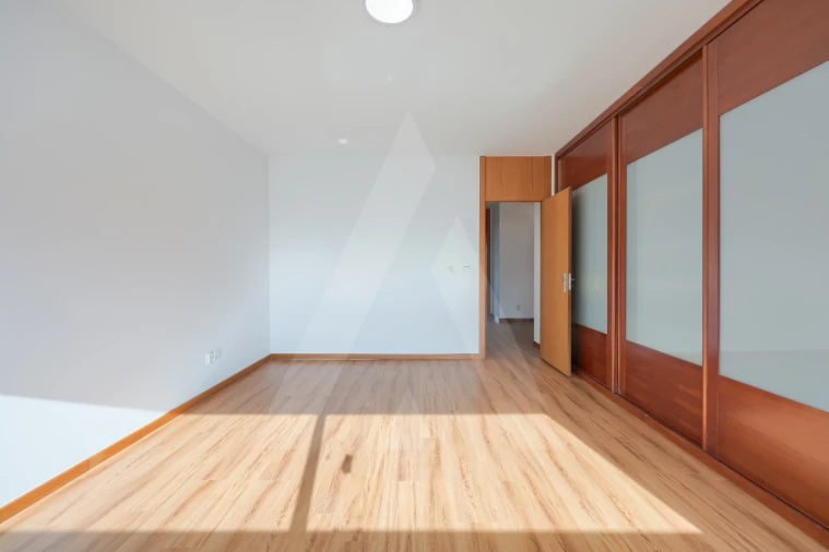 Moradia T4 para Venda em Eixo e Eirol Foto 19