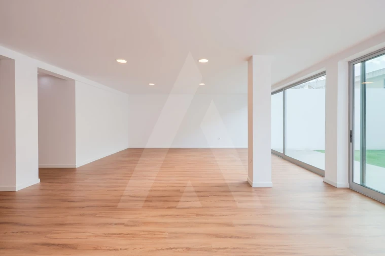 Moradia T4 para Venda em Eixo e Eirol Foto 38