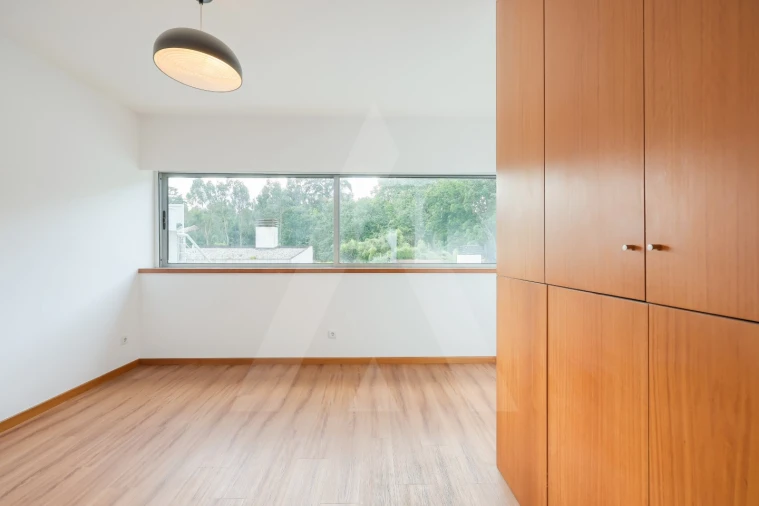 Moradia T4 para Venda em Eixo e Eirol Foto 11