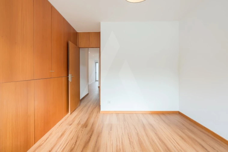 Moradia T4 para Venda em Eixo e Eirol Foto 13