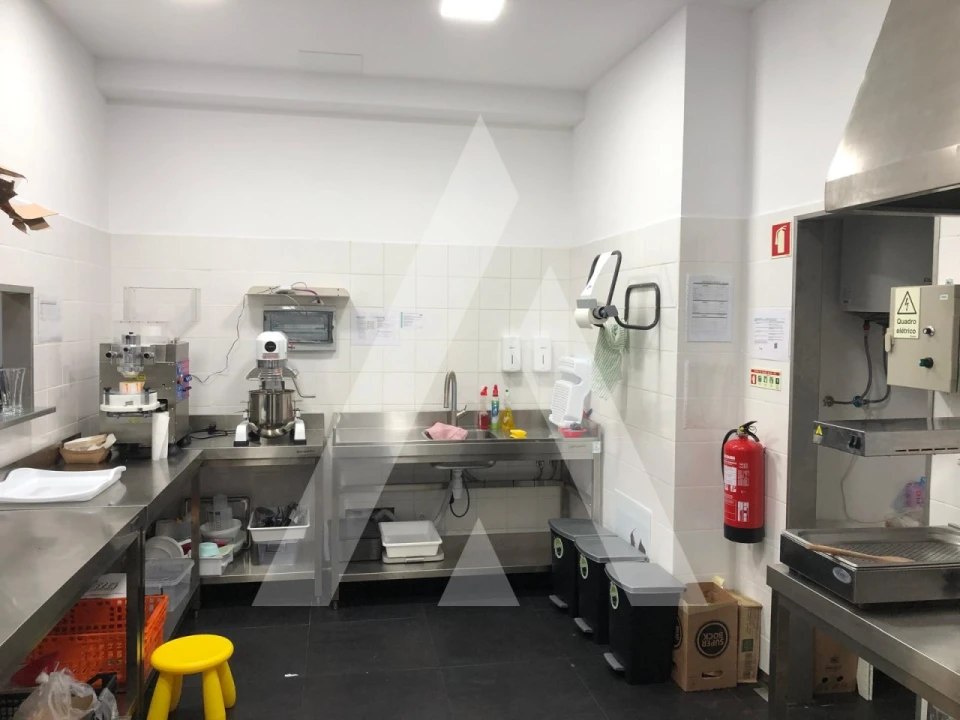 Loja para Arrendamento em Glória e Vera Cruz Foto 8