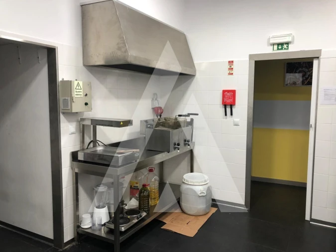 Loja para Arrendamento em Glória e Vera Cruz Foto 7