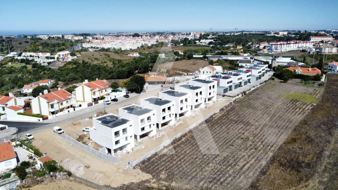 Moradia T4 para Venda em Mafra Foto 2