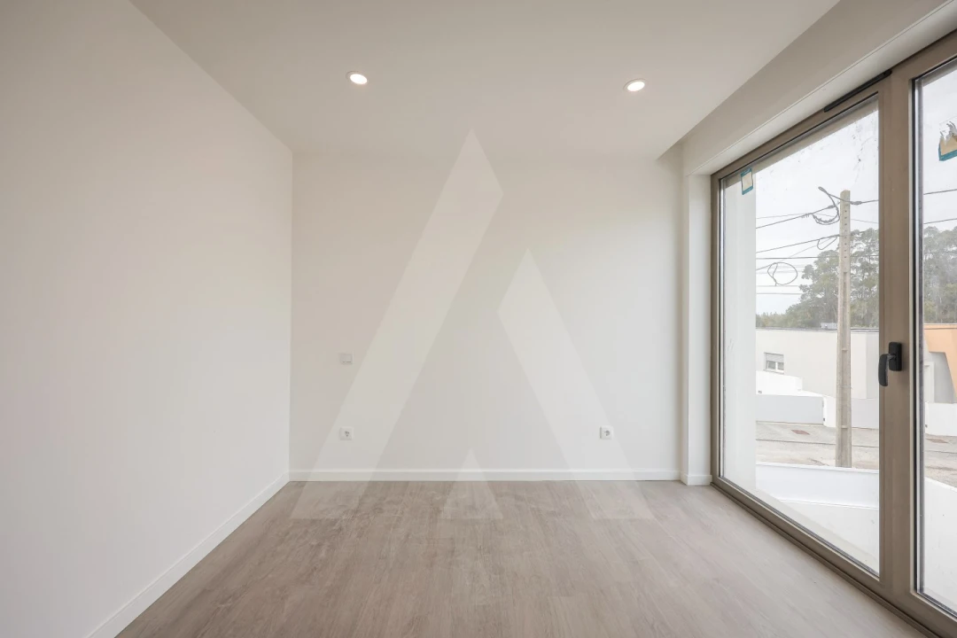 Moradia T4 para Venda em Cacia Foto 38