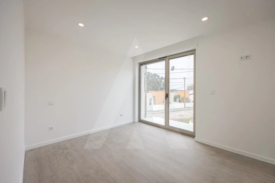 Moradia T4 para Venda em Cacia Foto 39