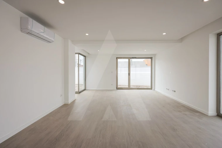 Moradia T4 para Venda em Cacia Foto 15