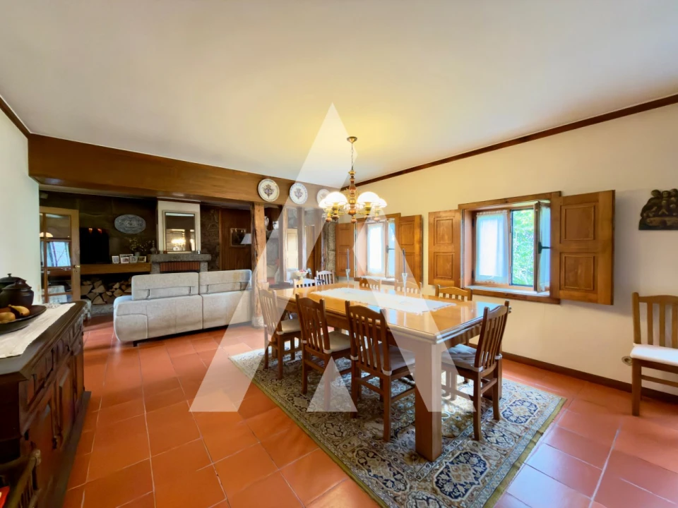 Moradia T6 para Venda em Tabuadelo e São Faustino Foto 11