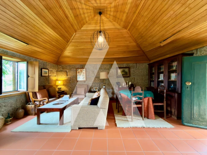 Moradia T6 para Venda em Tabuadelo e São Faustino Foto 4