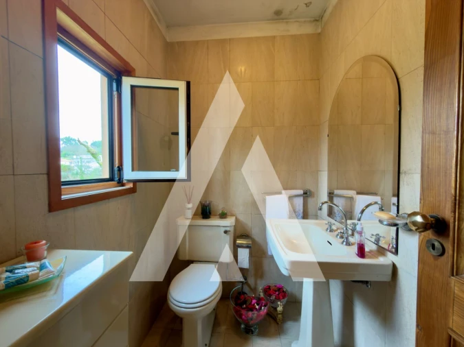 Moradia T6 para Venda em Tabuadelo e São Faustino Foto 26