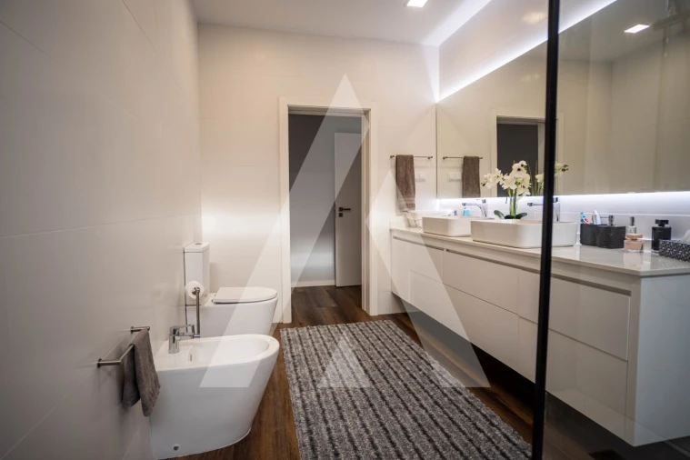 Moradia T3 para Venda em Oliveirinha Foto 37