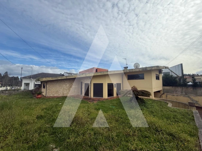 Moradia T3 para Venda em Batalha Foto 50