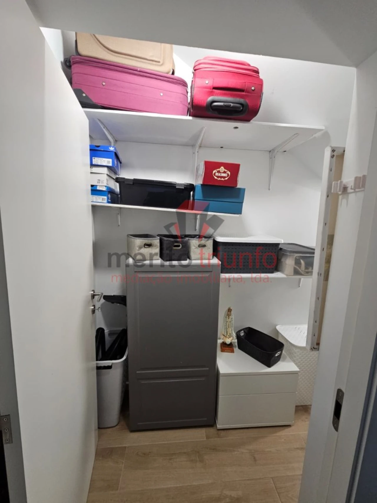 Apartamento para Venda em Selho (São Jorge) Foto 11
