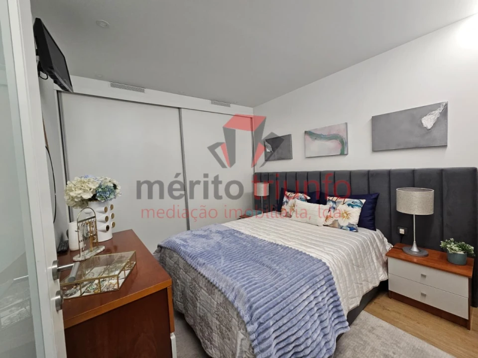 Apartamento para Venda em Selho (São Jorge) Foto 20
