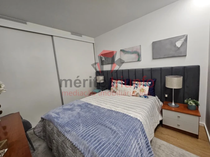 Apartamento para Venda em Selho (São Jorge) Foto 21