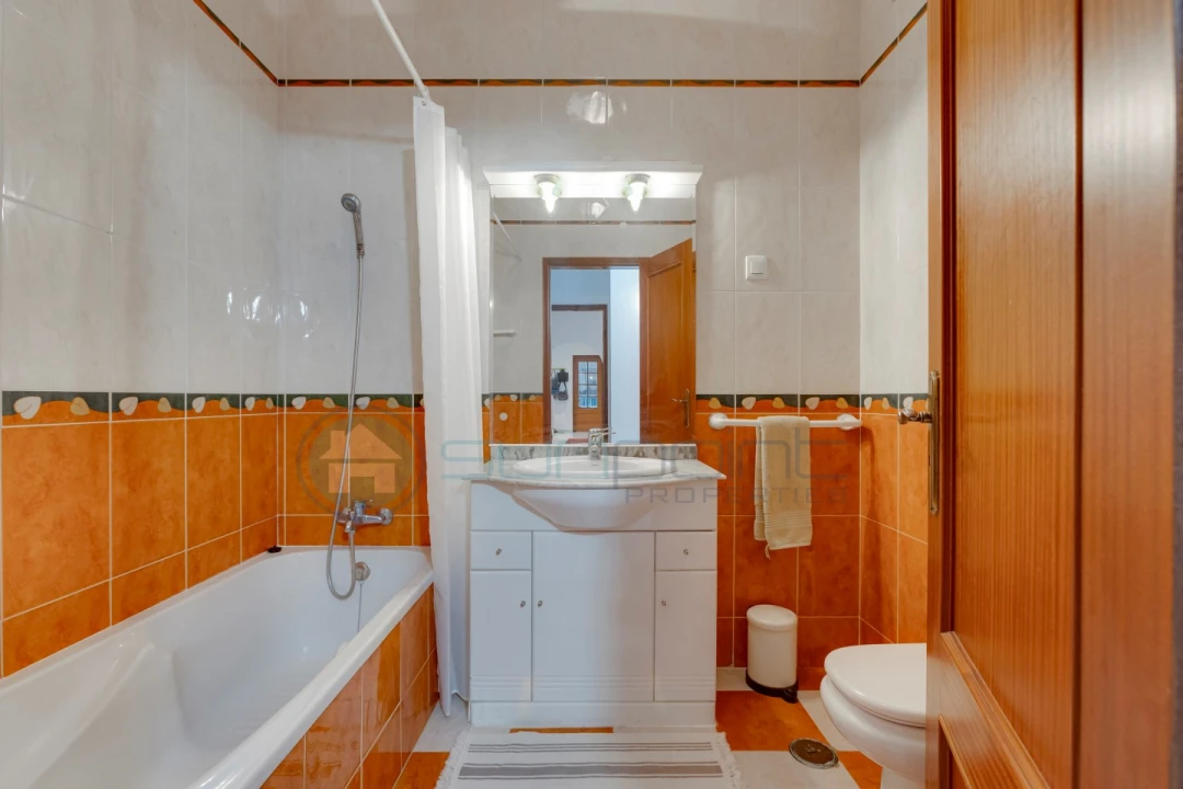 Apartamento T2 para Venda em Lagos (São Sebastião e Santa Maria) Foto 17