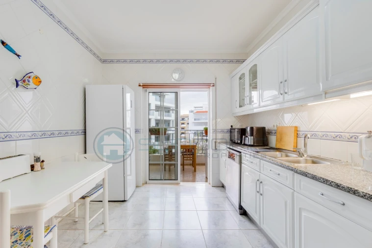 Apartamento T2 para Venda em Lagos (São Sebastião e Santa Maria) Foto 1