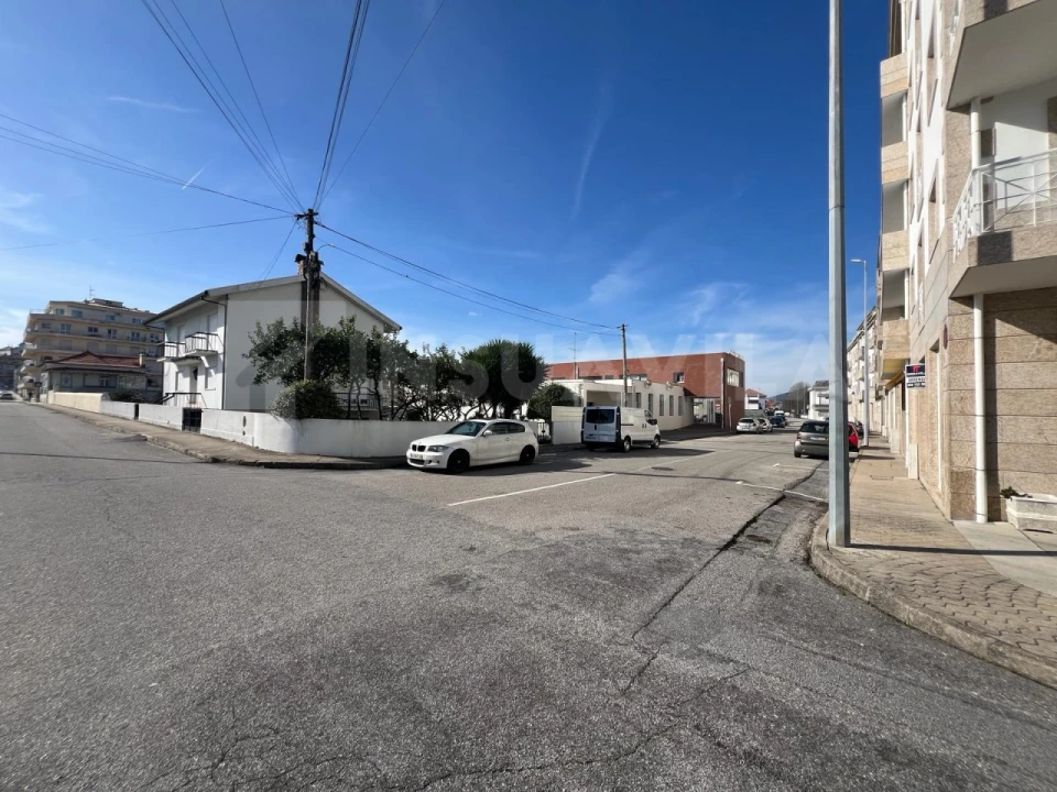 Loja para Arrendamento em Caminha (Matriz) e Vilarelho Foto 3
