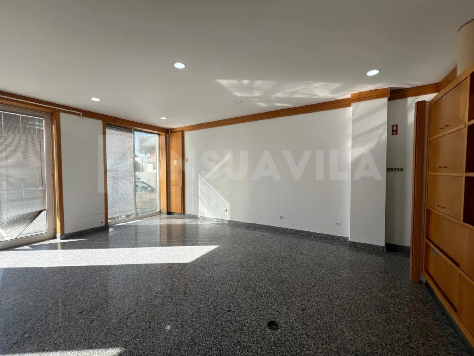 Loja para Arrendamento em Caminha (Matriz) e Vilarelho Foto 13