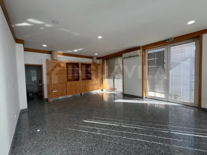 Loja para Arrendamento em Caminha (Matriz) e Vilarelho Foto 7