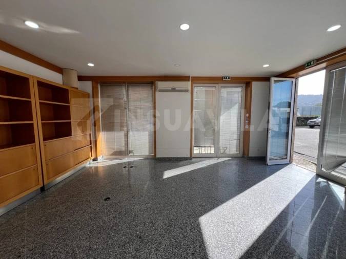 Loja para Arrendamento em Caminha (Matriz) e Vilarelho Foto 11