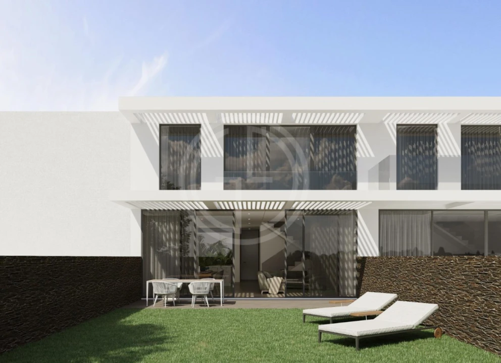 Moradia T4 para Venda em Montenegro Foto 4