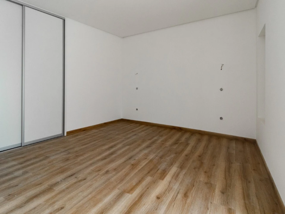 Moradia T3 para Venda em Samuel Foto 4