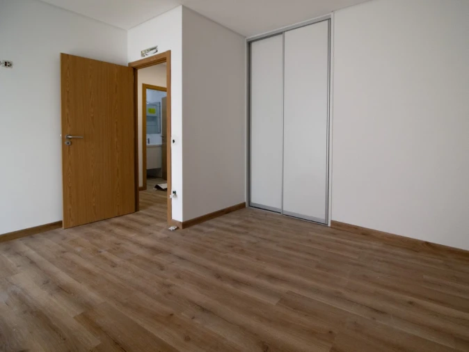 Moradia T3 para Venda em Samuel Foto 3