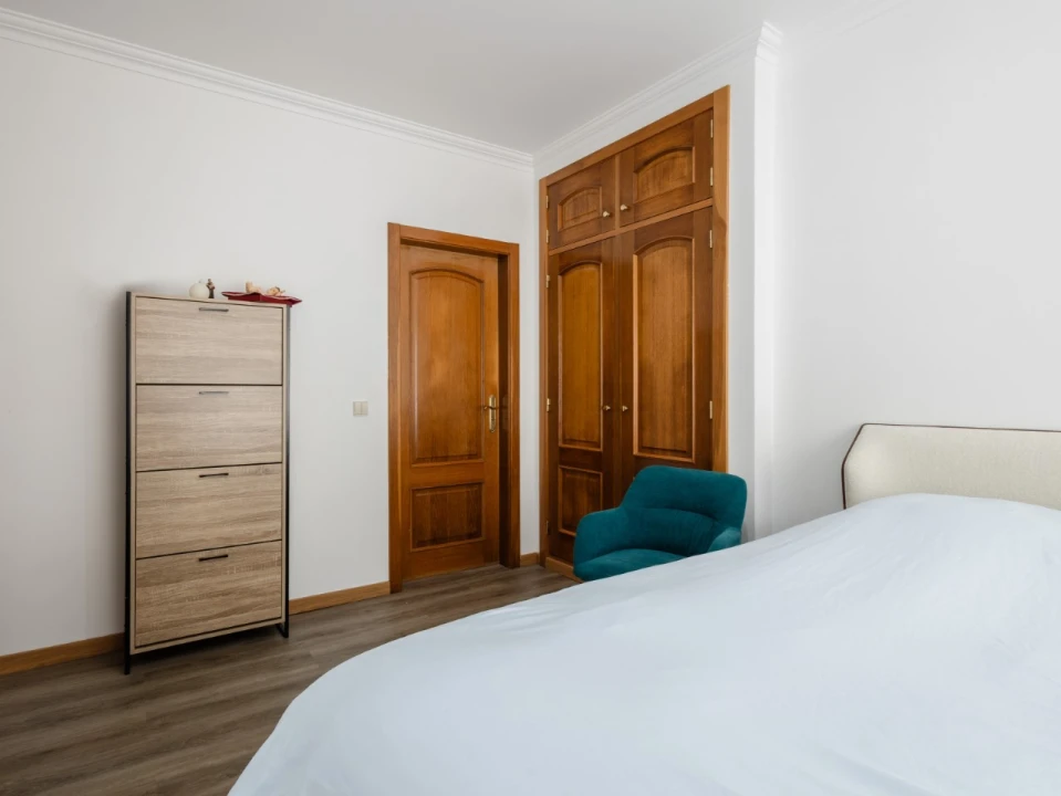 Apartamento T3 para Venda em Trouxemil e Torre de Vilela Foto 3