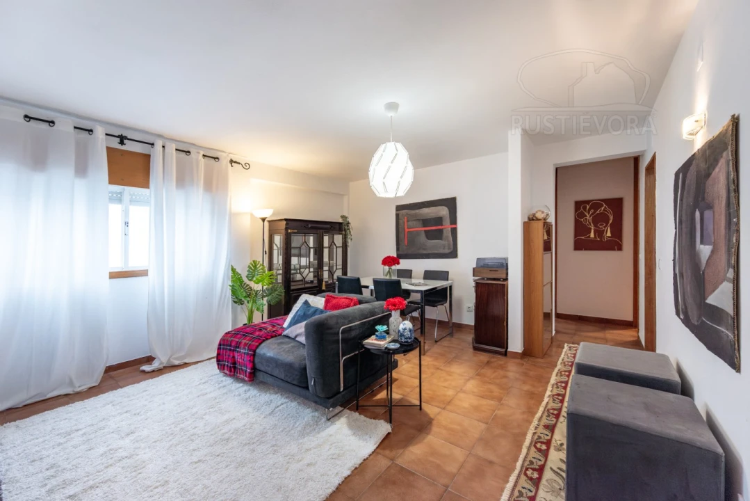 Apartamento T2 para Venda em Malagueira e Horta das Figueiras Foto 1